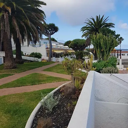 Comfortable With Sea View In 50 M² + Pool *